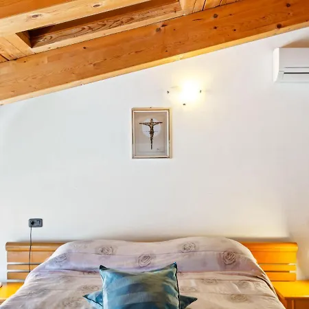 Simplistic In Near Parco Di Rocca Chiavari