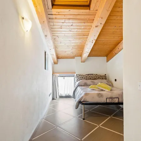 Simplistic In Near Parco Di Rocca Appartement *